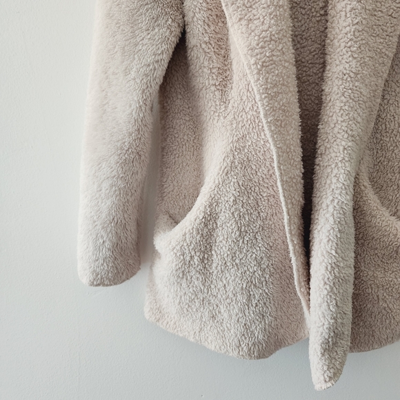 F21 | Cream Colored Open Front Teddy Sweater with Pockets & Hood - Picture 3 of 5